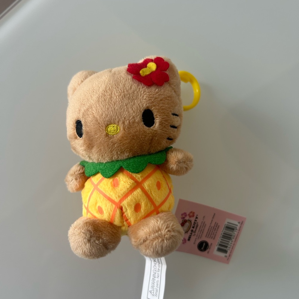 Hello Kitty tan Hawaii Exclusive Pineapple Plush Keychain